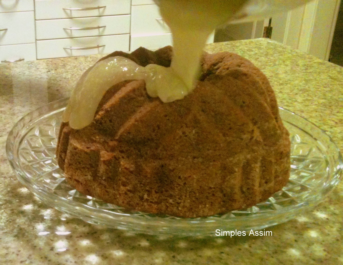 bolo-de-banana-com-calda-de-caramelo3
