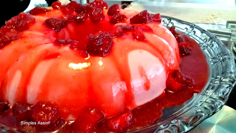 gelatina de morango jpg