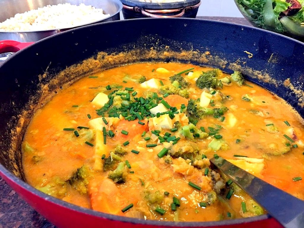 almoço - cozido de grão de bico e legumees