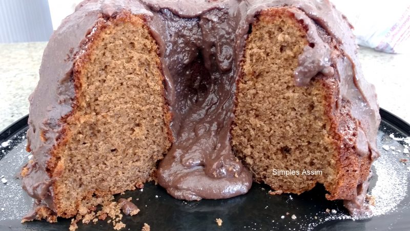 Receita de bolo de chocolate com mel e especiarias para o Natal