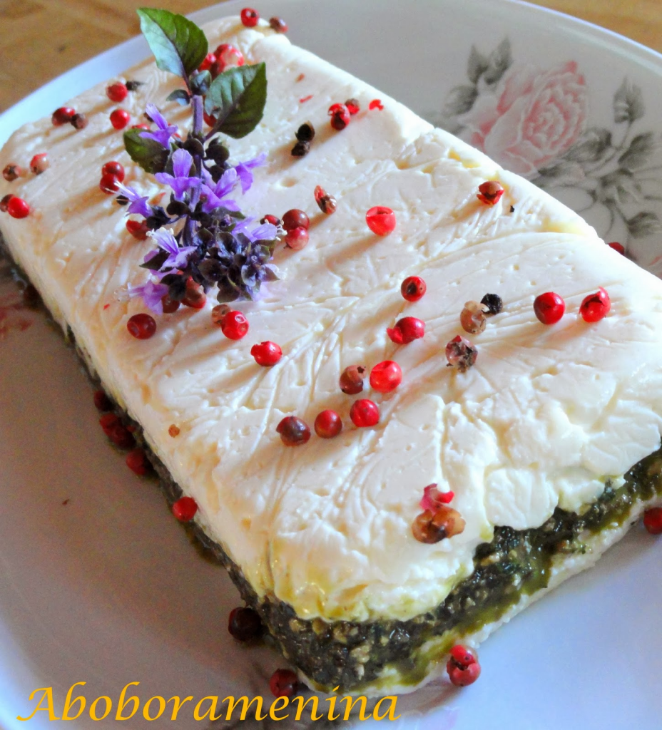 Terrine de queijo com mel e amêndoas Requintada e saborosa Simples