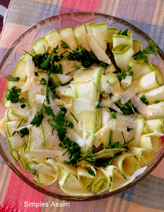 salada de abobrinha