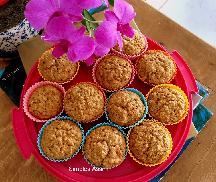 muffins de cenoura, aveia e maçã jpg