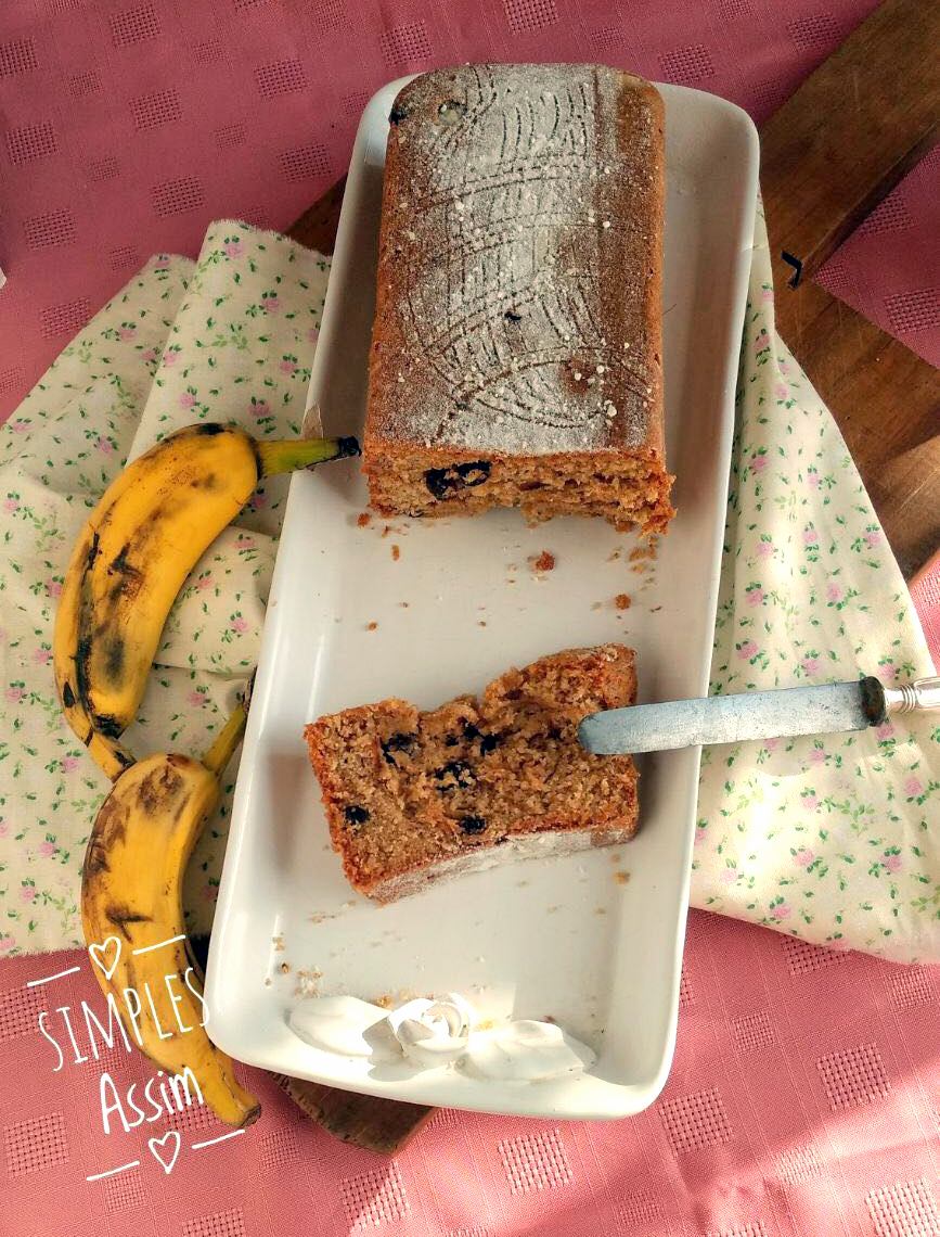 bolo de banana com passas e rum