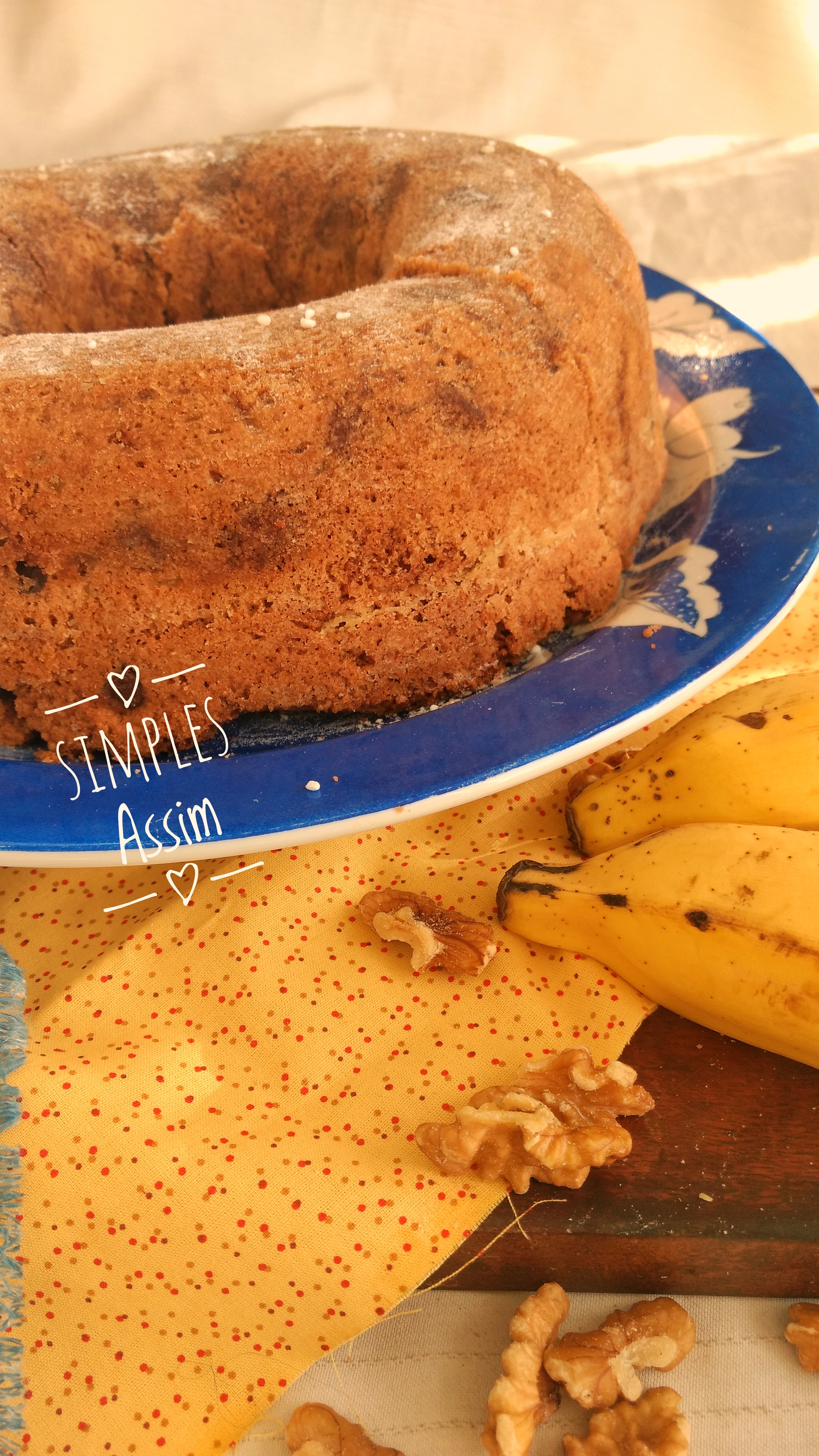 bolo de banana com nozes e chocolate jpg