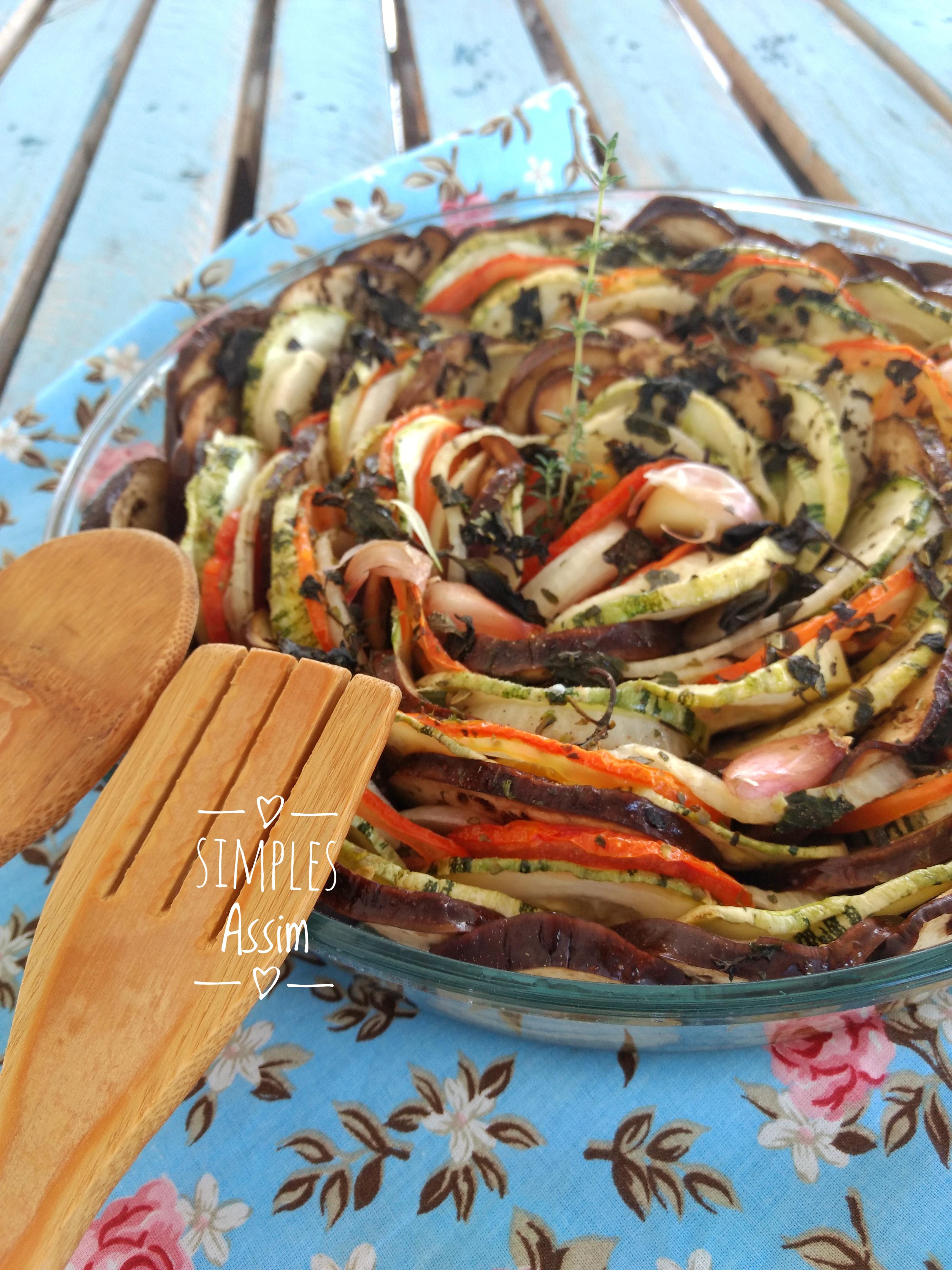 Esses legumes em espiral são feitos no forno e são muito fáceis de preparar.