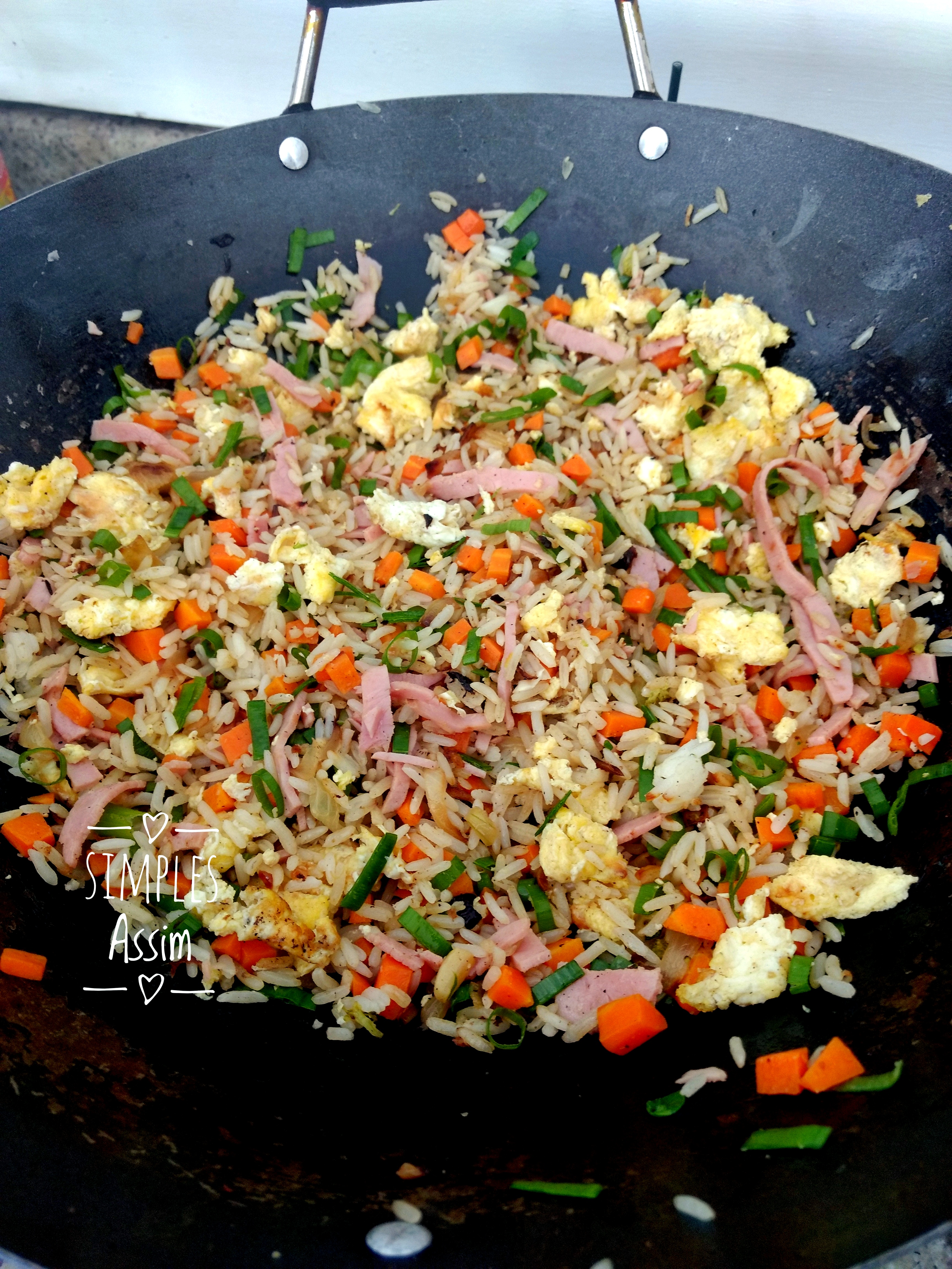 Esse yakimeshi é perfeito e muito fácil de fazer