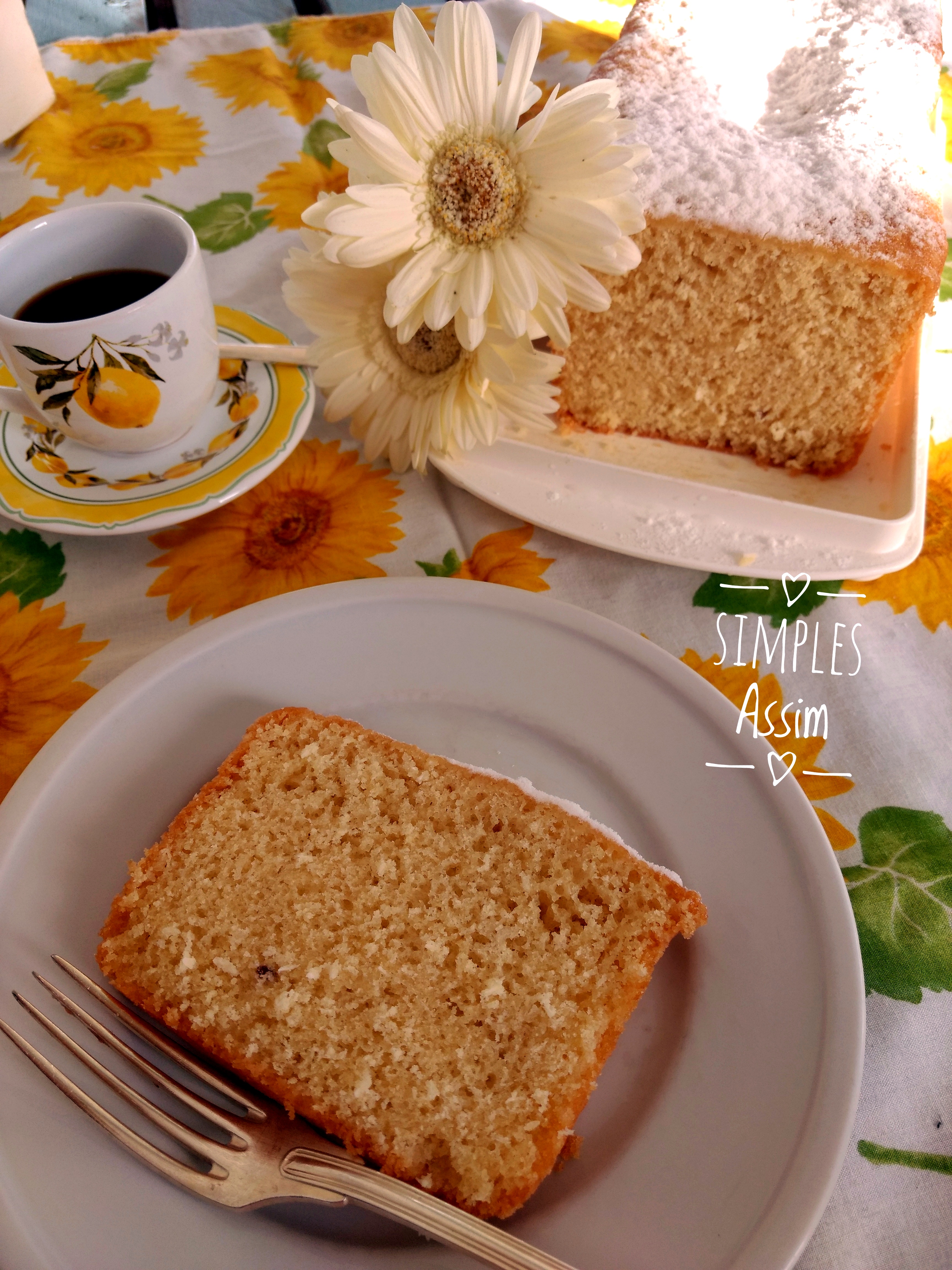 Esse Bolo de coco fofinho é muito fácil de fazer e muito gostoso.