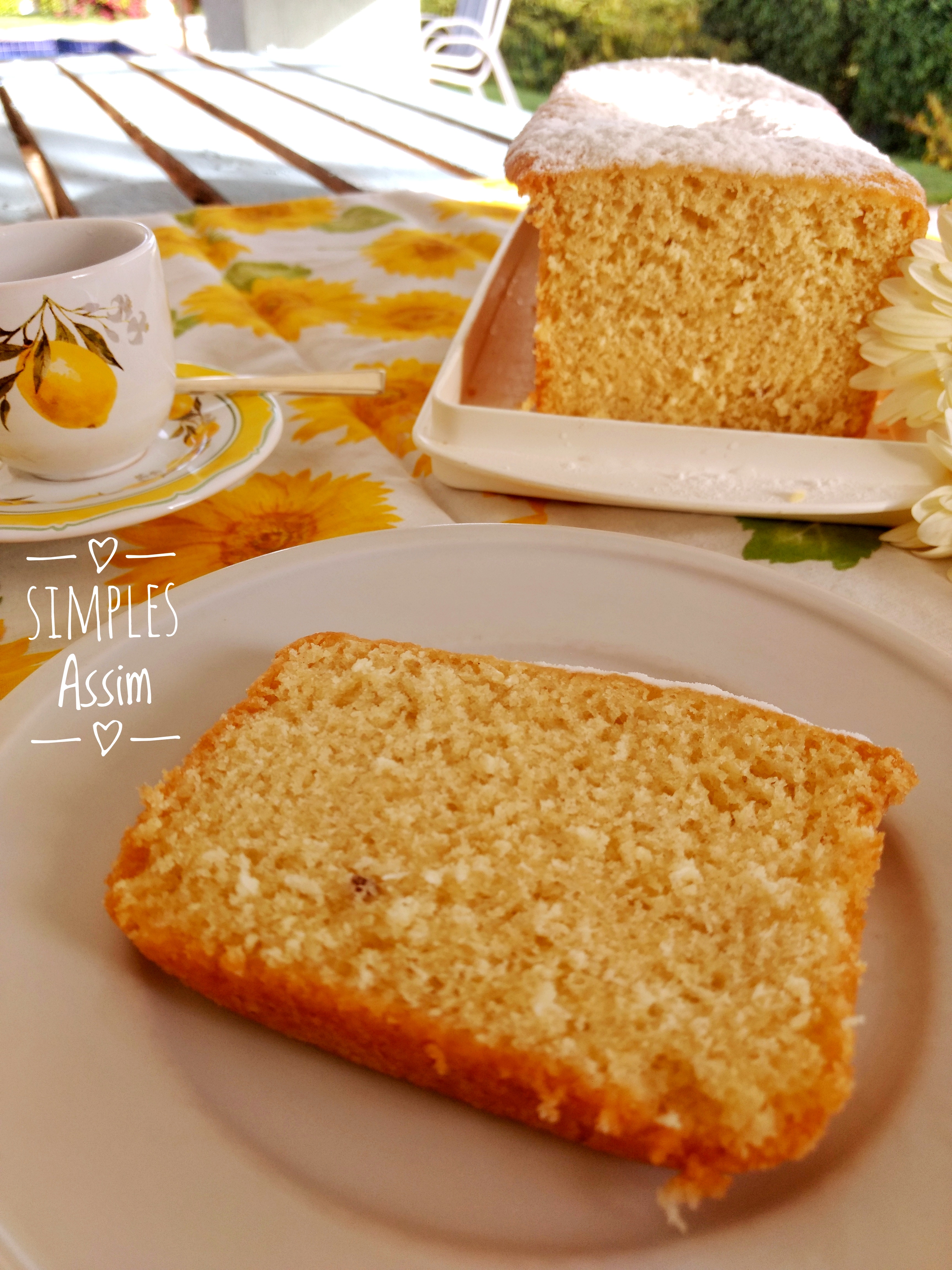 Esse Bolo de coco fofinho é muito fácil de fazer e muito gostoso.