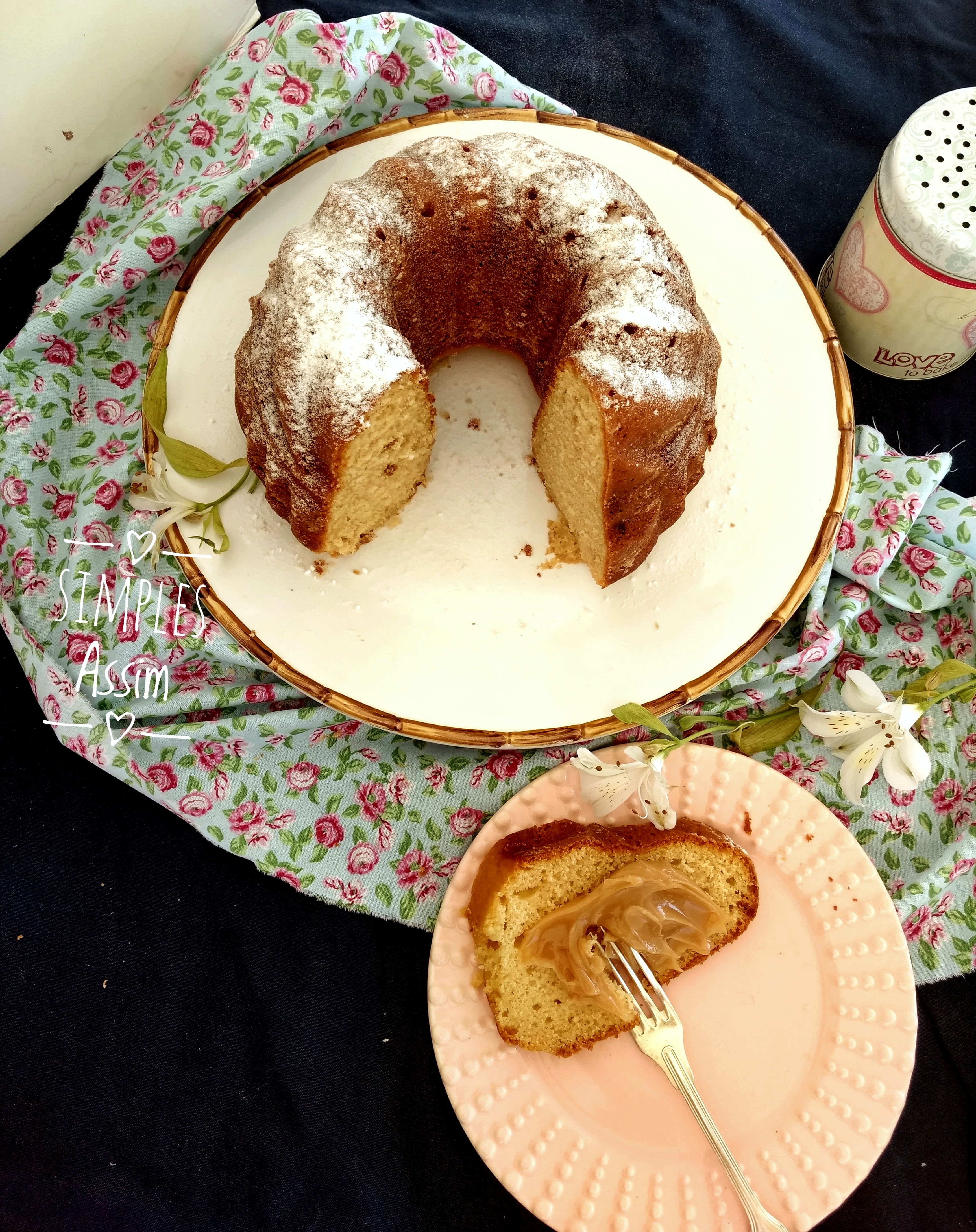 Esse  bolo de doce de leite é macio e muito gostoso,