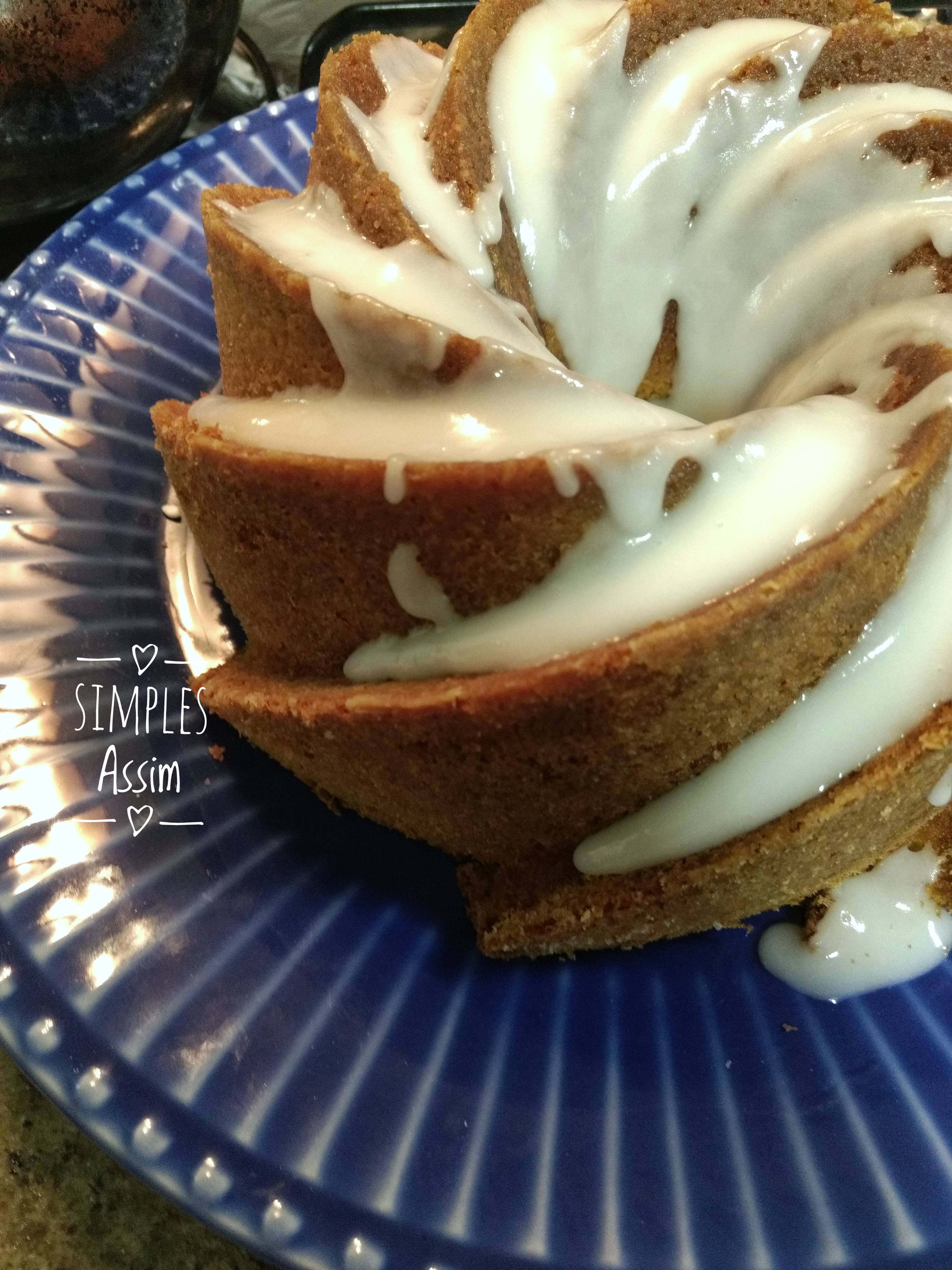 Esse Pound Cake de limão é muito saboroso e fica fofinho e macio.