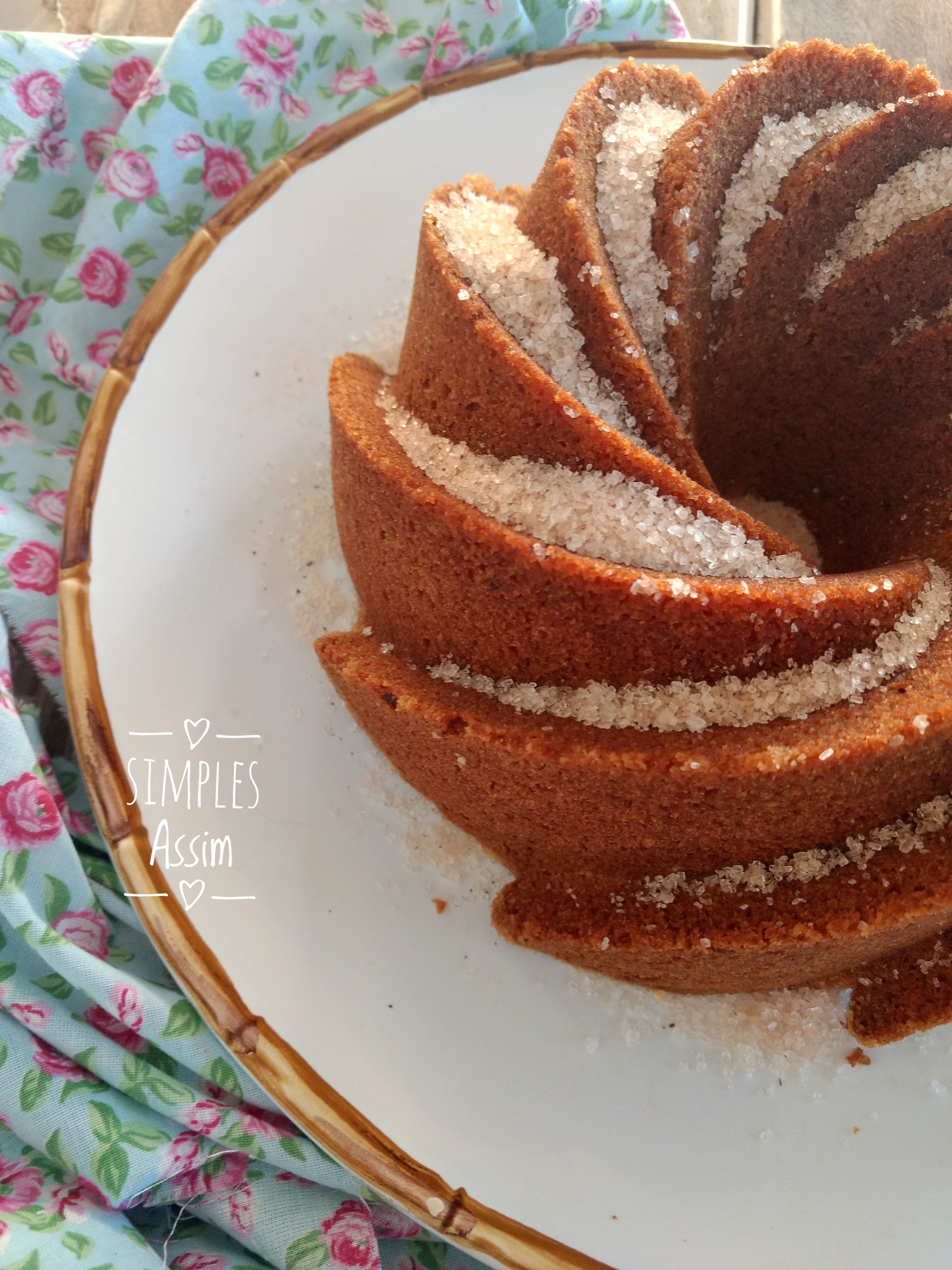 Esse bolo de banana de micro-ondas é fácil de fazer e fica muito gostoso.