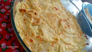 Gratinado rápido e fácil de batatas , um ótimo acompanhamento