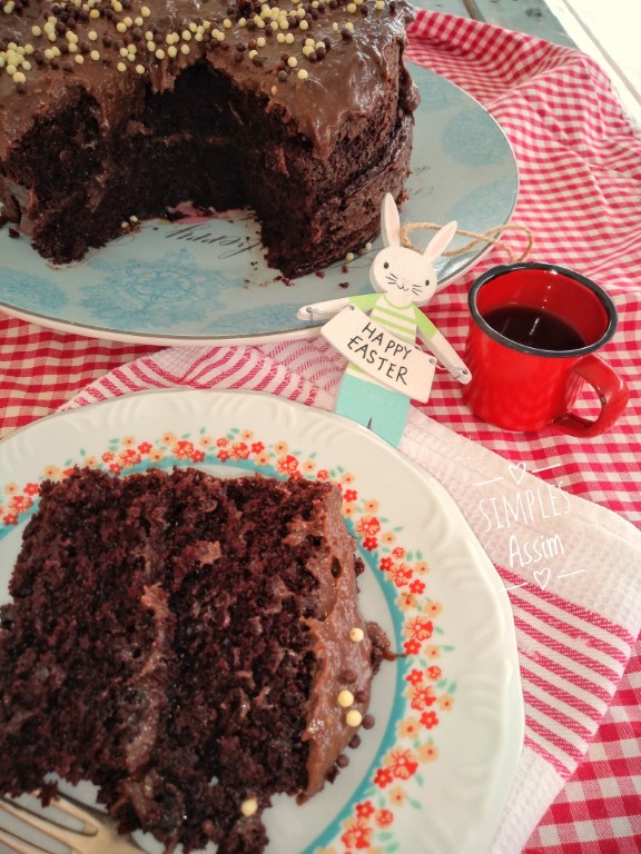 Esse Bolo de chocolate de liquidificador fica fofinho e gostoso