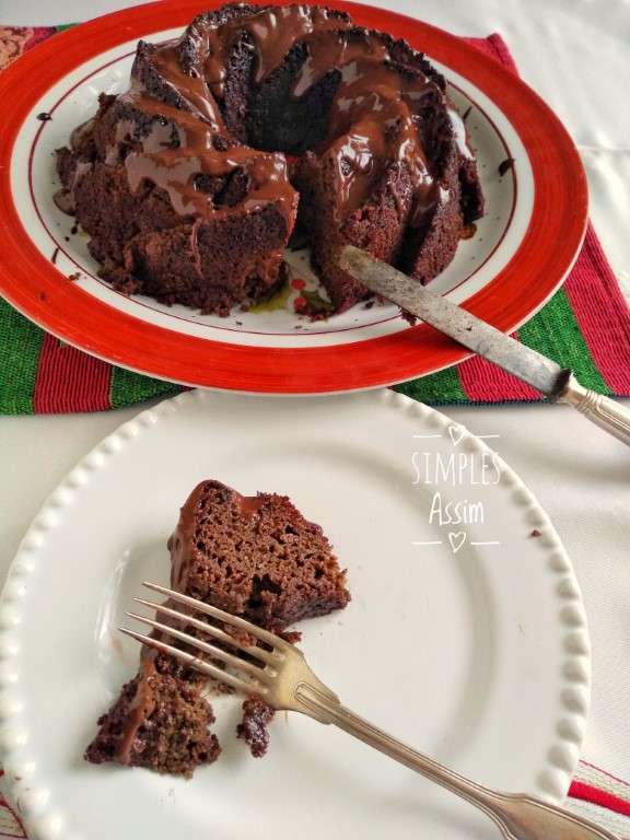 Receita de bolo de chocolate sem leite fácil de fazer - MundoBoaForma