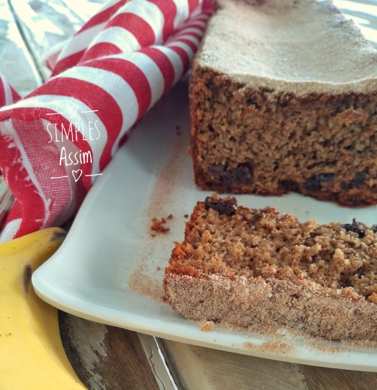 Esse bolo de banana sem farinha e sem açúcar não leva glúten