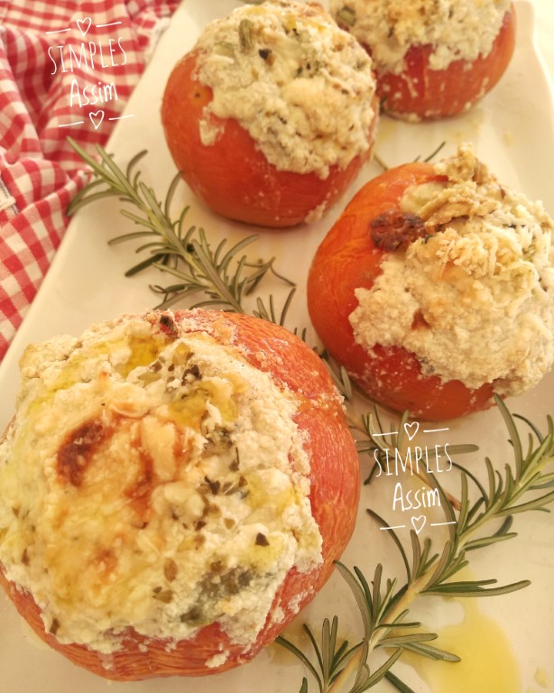 Esses tomates recheados com gorgonzola não tem glúten