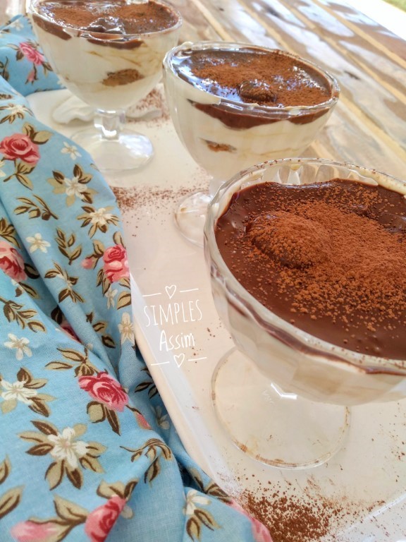 Esse Tiramisu na taça é fácil de fazer e muito gostoso