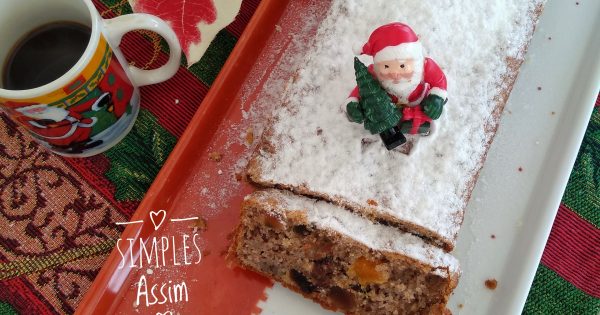 Bolo natalino sem glúten nem lactose - Especial de Natal - Simples Assim Bolo natalino sem glúten nem lactose - Especial de Natal - Simples Assim
