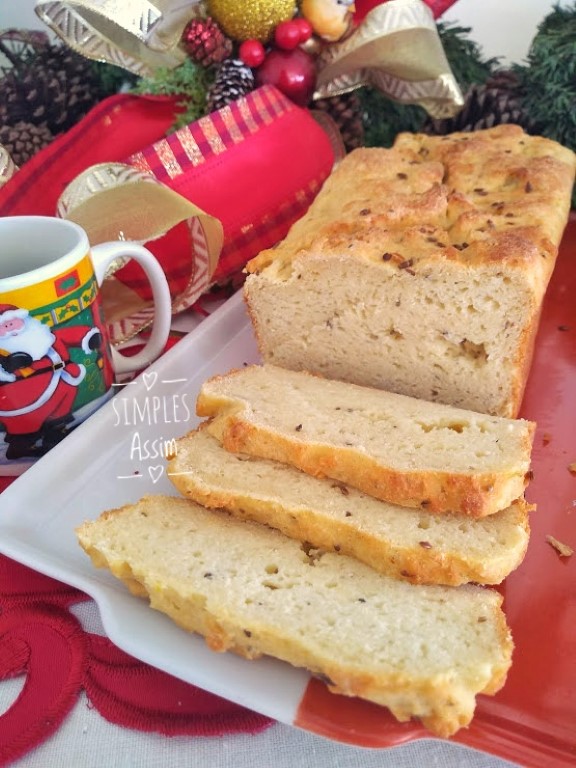 Esse Pão com chia, melado e grão de bico não leva glúten e fica bem gostoso.