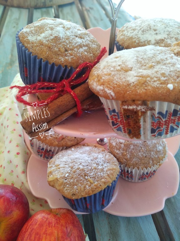 Esses Muffins de maçã e canela não levam glúten e ficam bem gostosos.