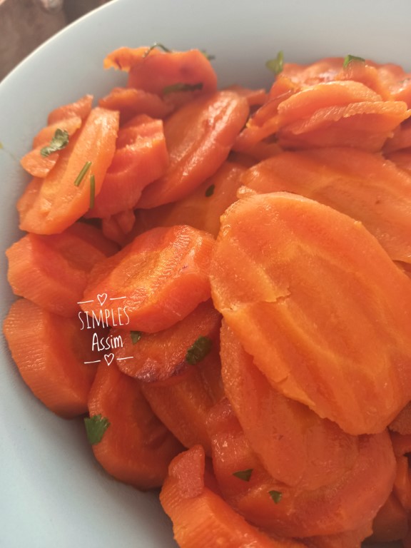 Essas cenouras douradas na frigideira são saborosas e saudáveis